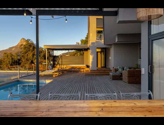 7 BEDROOM HOUSE TO LET IN CAMPS BAY